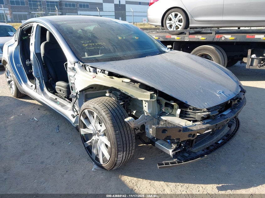 2025 Tesla Model 3 Long Range Rear-Wheel Drive/Standard VIN: 5YJ3E1EA6SF997953 Lot: 43668142