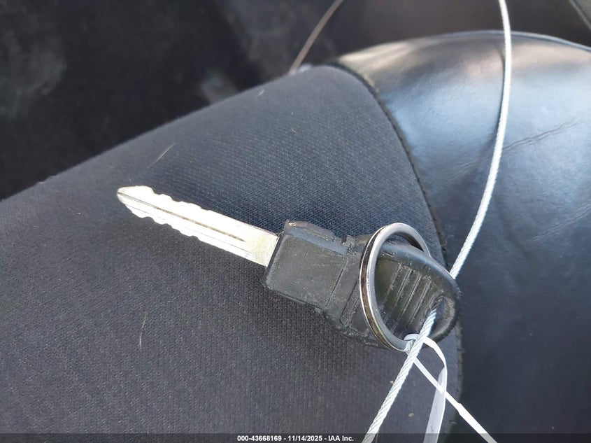 2015 Jeep Cherokee Trailhawk VIN: 1C4PJMBS2FW635261 Lot: 43668169