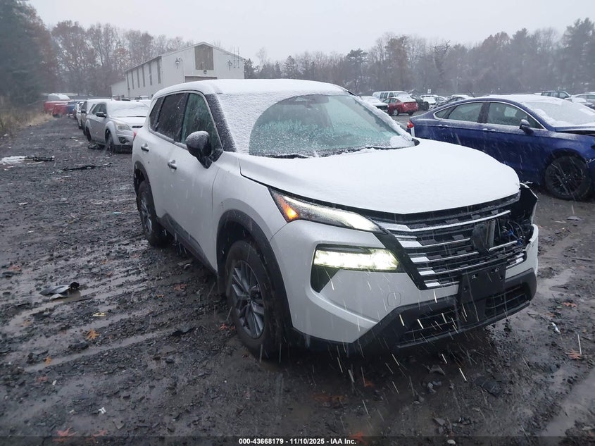 NISSAN ROGUE S INTELLIGENT AWD