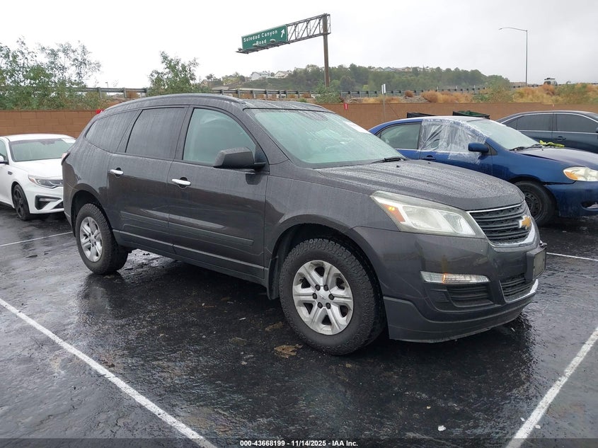 2017 CHEVROLET TRAVERSE LS - 1GNKRFKD7HJ318678