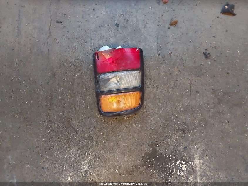 2004 Chevrolet Tahoe Lt VIN: 1GNEK13Z04J265993 Lot: 43668208