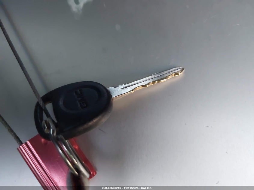 2003 GMC Sierra 1500 VIN: 2GTEC19V031309736 Lot: 43668210