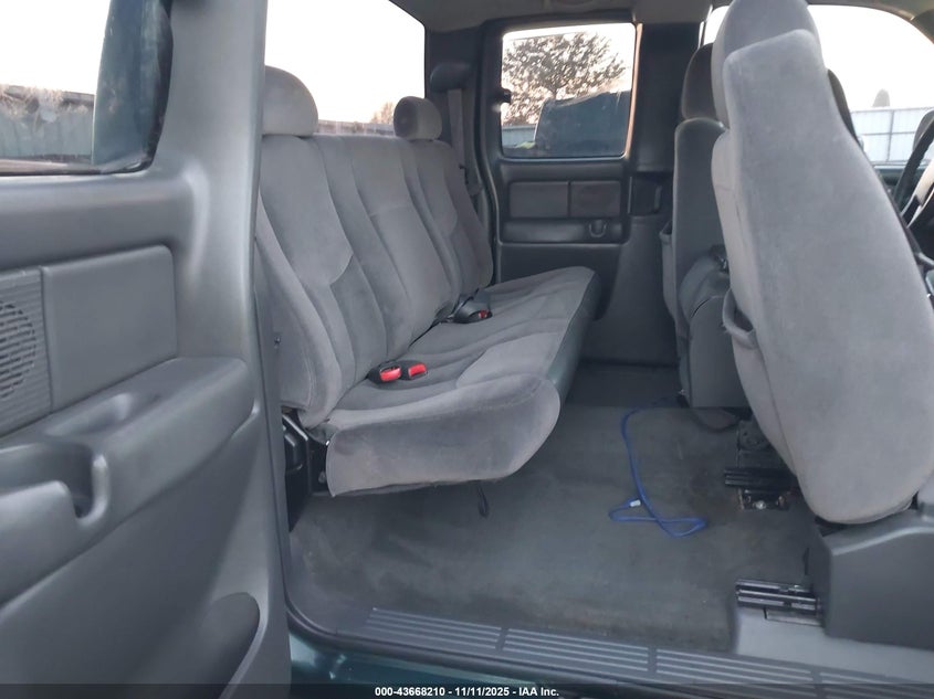 2003 GMC Sierra 1500 VIN: 2GTEC19V031309736 Lot: 43668210