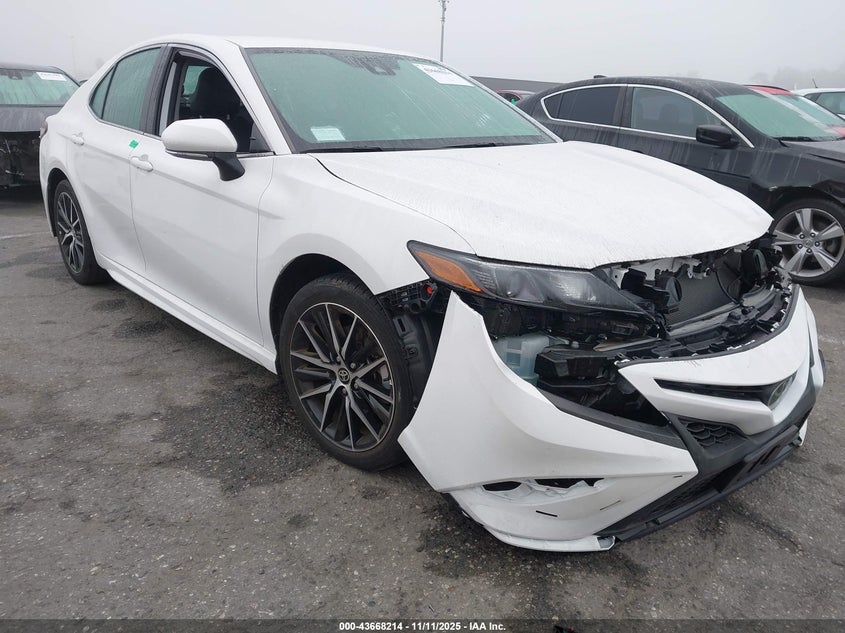 2024 TOYOTA CAMRY SE - 4T1G11AK5RU883791