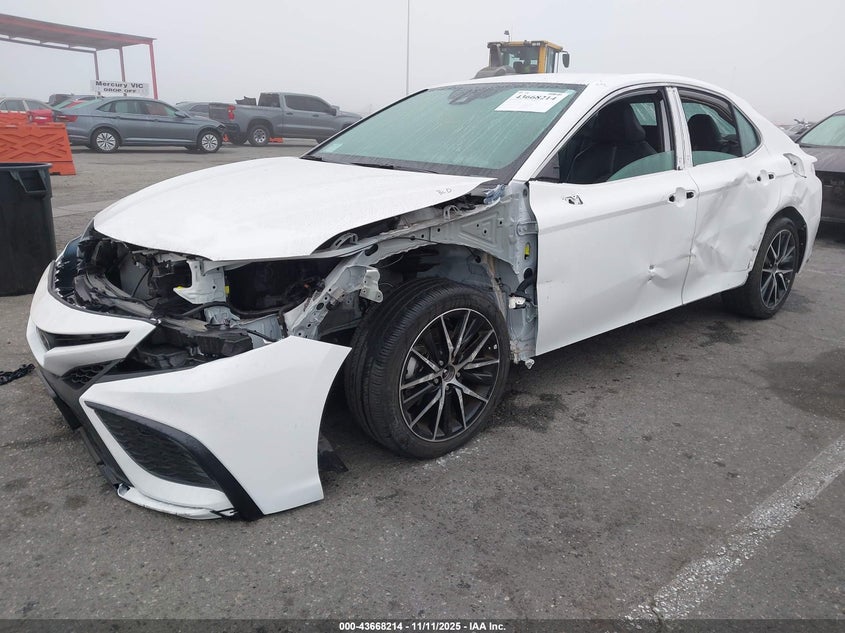 2024 TOYOTA CAMRY SE - 4T1G11AK5RU883791