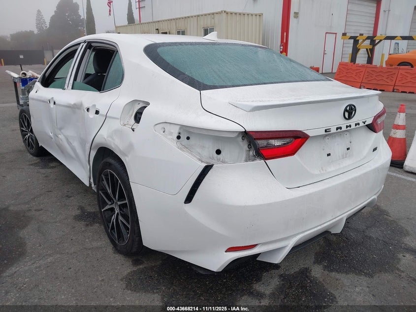 2024 TOYOTA CAMRY SE - 4T1G11AK5RU883791
