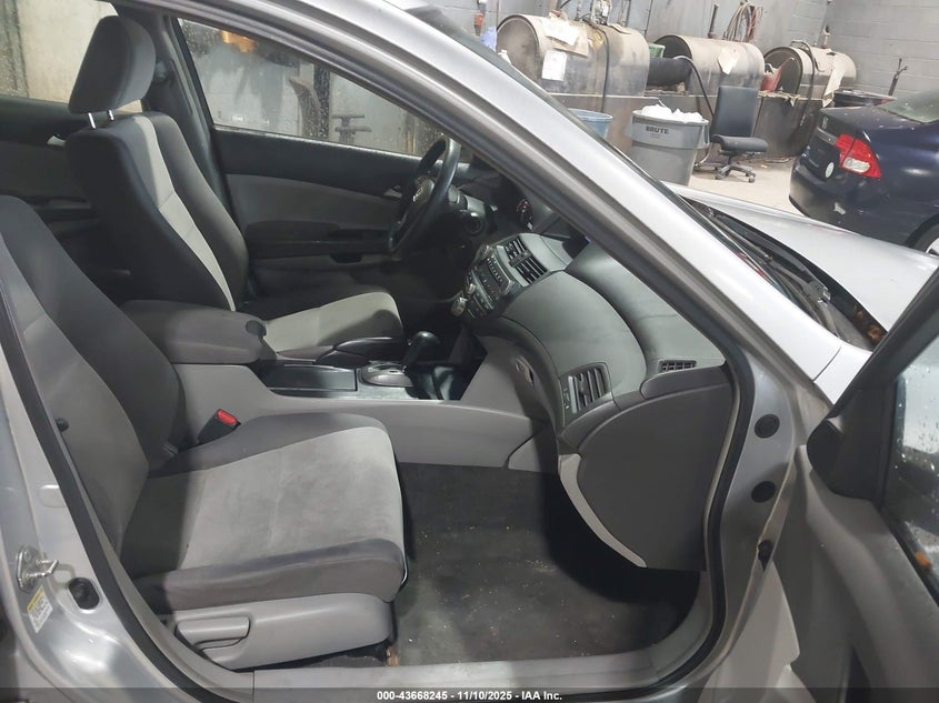 1HGCP26308A098346 2008 HONDA ACCORD photo no. 4