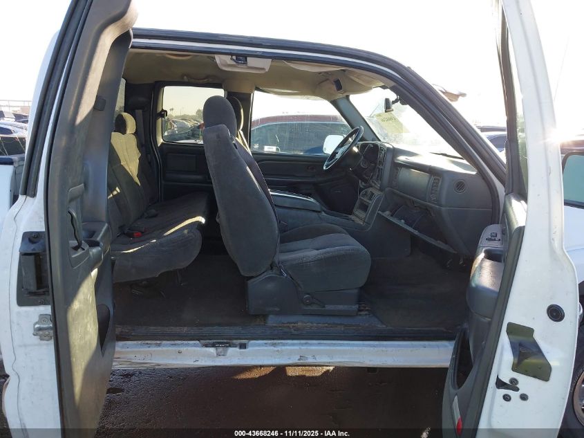 2005 Chevrolet Silverado 2500Hd Ls VIN: 1GCHC29U85E106329 Lot: 43668246