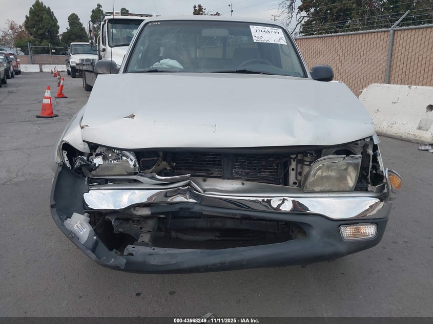5TEVL52N42Z053757 2002 TOYOTA TACOMA photo no. 6