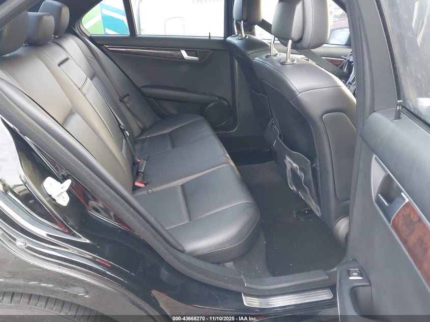 2013 Mercedes-Benz C 250 Sport VIN: WDDGF4HB8DR293955 Lot: 43668270