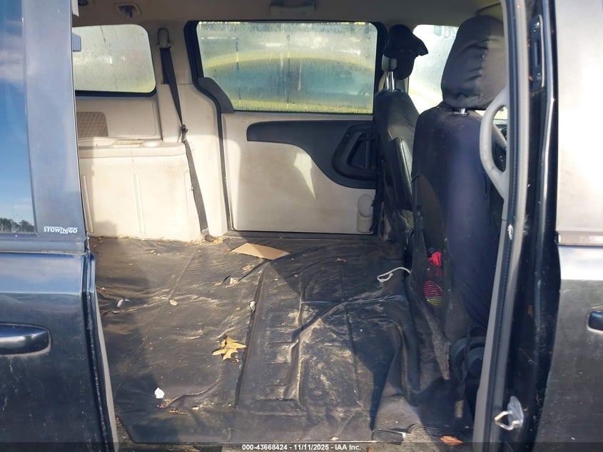 2013 Dodge Grand Caravan Sxt VIN: 2C4RDGCG0DR520689 Lot: 43668424