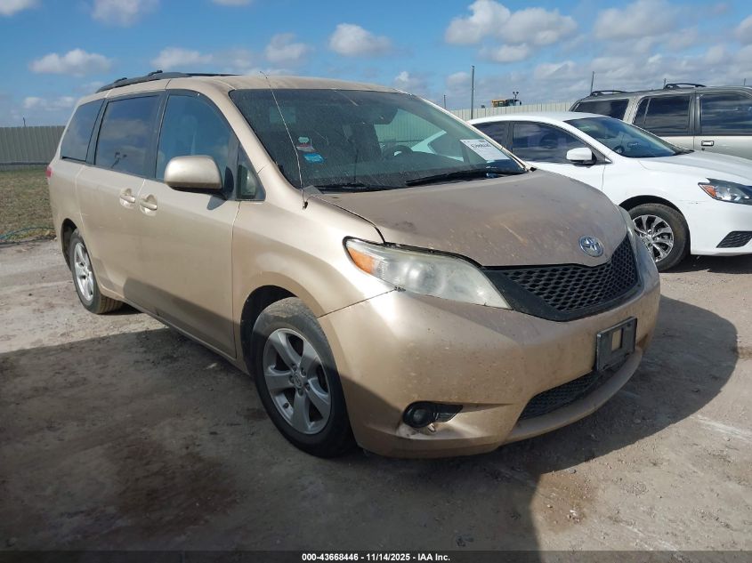 TOYOTA SIENNA LE V6