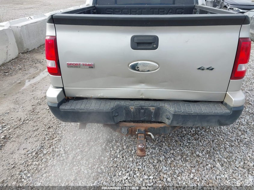 2007 Ford Explorer Sport Trac Xlt VIN: 1FMEU51K07UA96427 Lot: 43668464