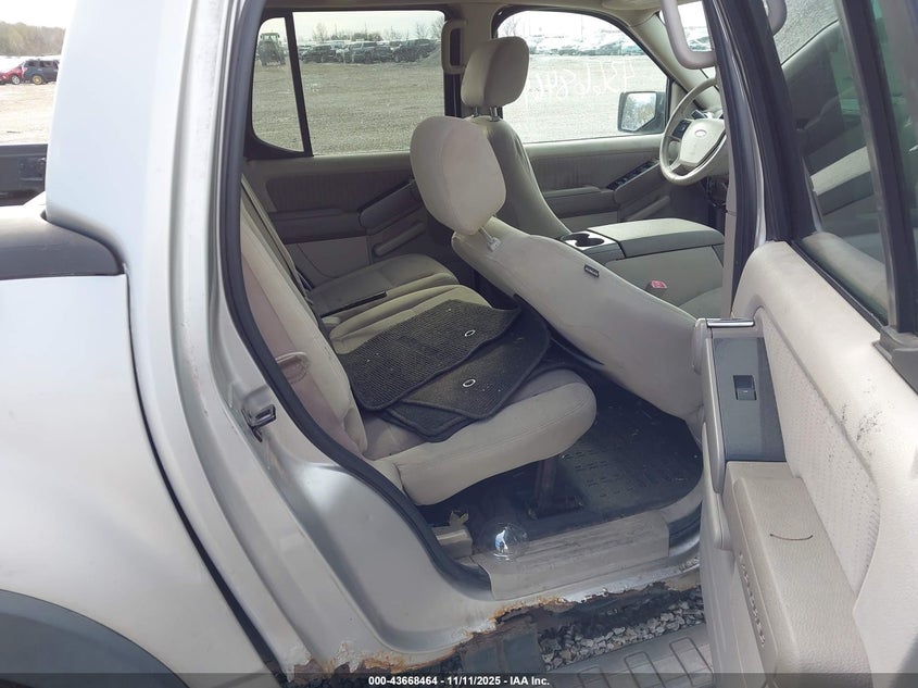 2007 Ford Explorer Sport Trac Xlt VIN: 1FMEU51K07UA96427 Lot: 43668464