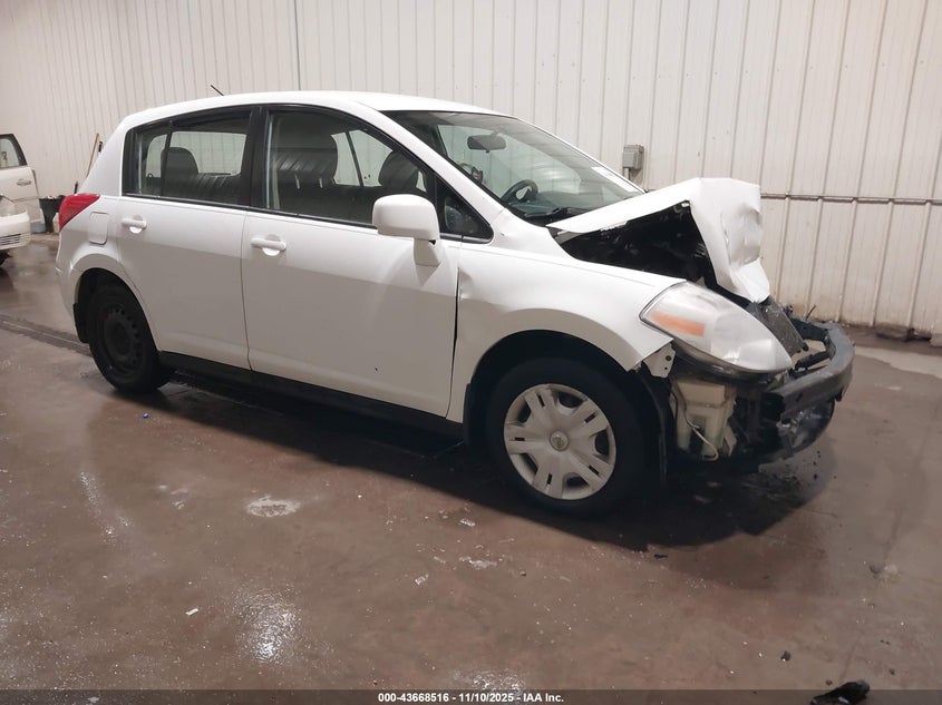 NISSAN VERSA 1.8S