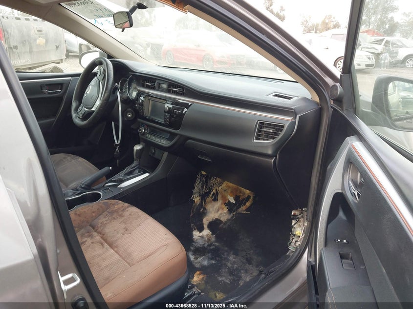 5YFBURHE5EP025586 2014 TOYOTA COROLLA photo no. 5
