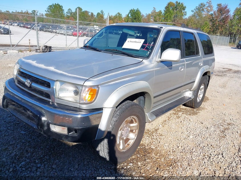 JT3GN86R3Y0179882 2000 TOYOTA 4RUNNER photo no. 2
