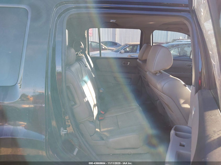 5FNYF3H77BB025745 2011 HONDA PILOT photo no. 8
