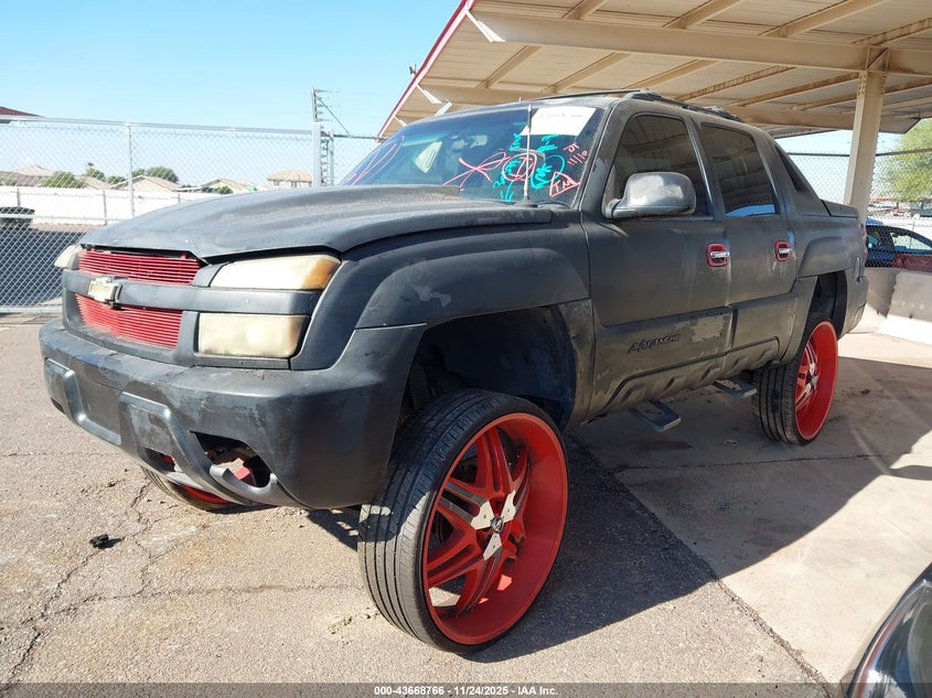 3GNEC12T24G305941 2004 CHEVROLET AVALANCHE photo no. 2