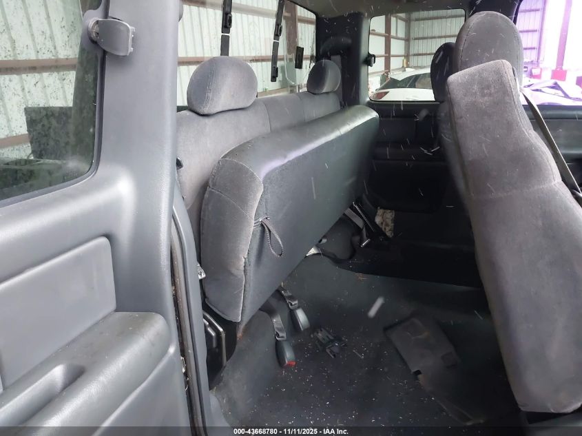 2000 Chevrolet Silverado 1500 Ls VIN: 2GCEK19T0Y1212867 Lot: 43668780