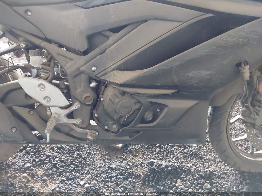 2021 Yamaha Yzfr3 A VIN: MH3RH18Y6MK008003 Lot: 43668862