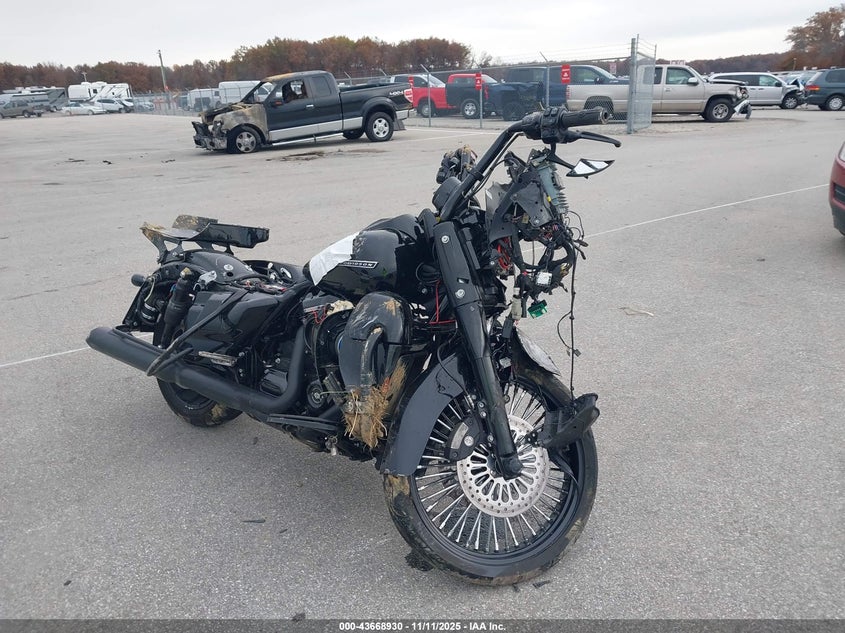 2019 HARLEY-DAVIDSON FLTRXS - 1HD1KTP10KB610694