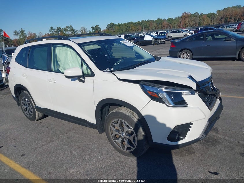 2023 SUBARU FORESTER PREMIUM - JF2SKADC2PH444877