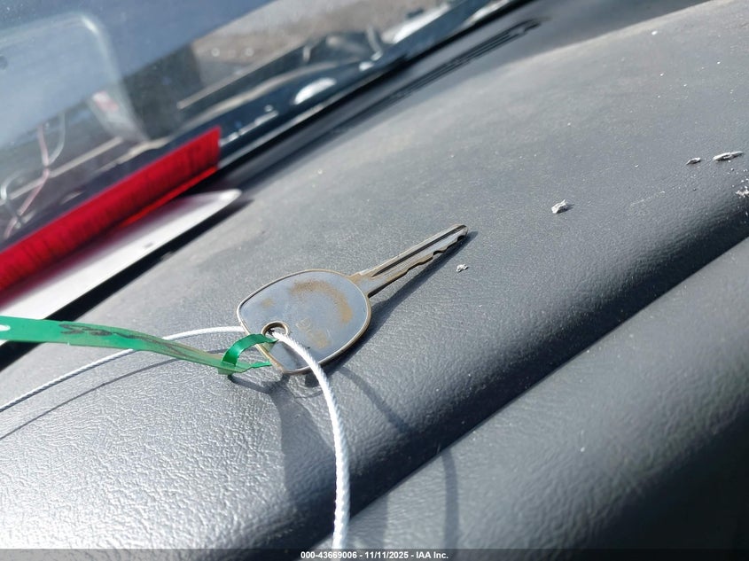 2005 Chevrolet Avalanche 1500 Ls VIN: 3GNEK12Z25G256085 Lot: 43669006