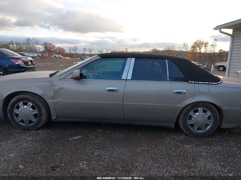 2004 Cadillac Deville Standard VIN: 1G6KD54Y44U146543 Lot: 43669015