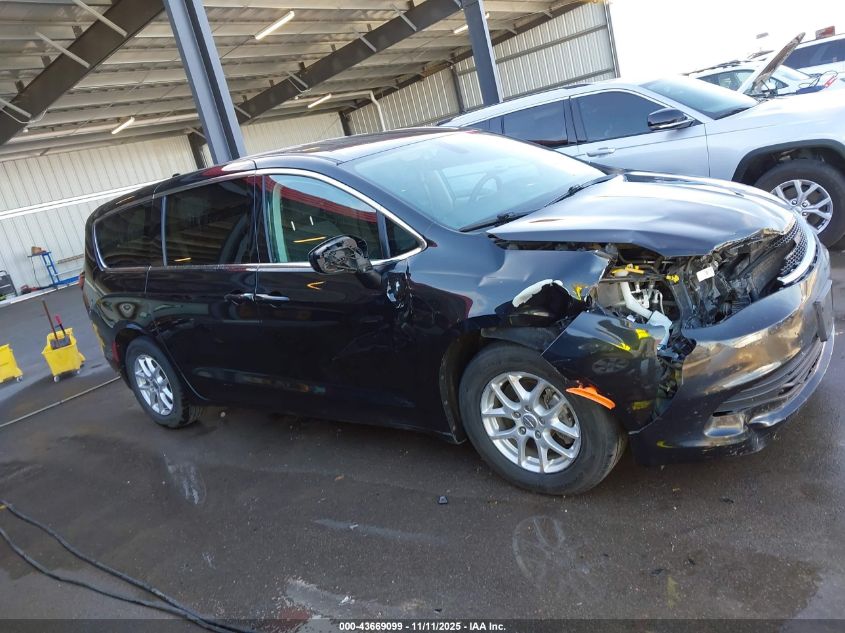 2017 Chrysler Pacifica Touring VIN: 2C4RC1DG0HR771216 Lot: 43669099