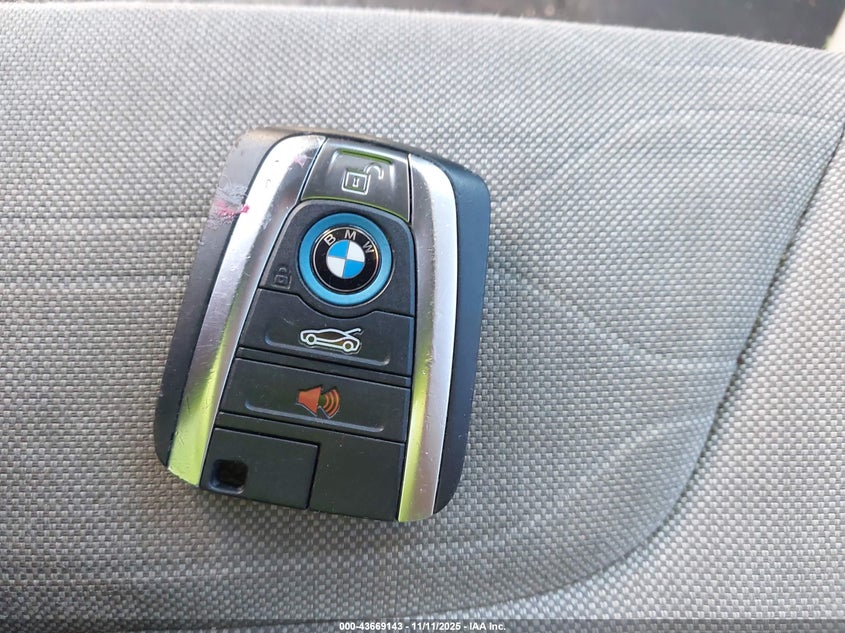 2015 BMW I3 Base W/Range Extender VIN: WBY1Z4C57FV500918 Lot: 43669143