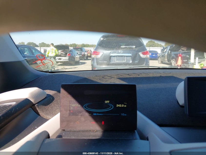 2015 BMW I3 Base W/Range Extender VIN: WBY1Z4C57FV500918 Lot: 43669143