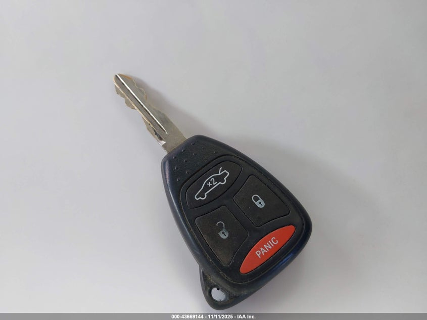 2006 Chrysler 300C VIN: 2C3LA63H46H290749 Lot: 43669144