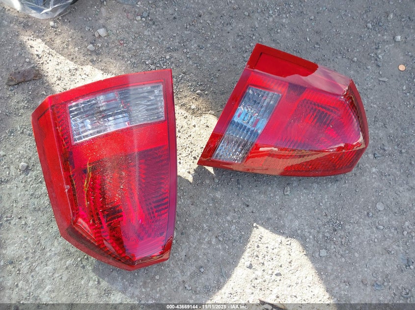 2006 Chrysler 300C VIN: 2C3LA63H46H290749 Lot: 43669144