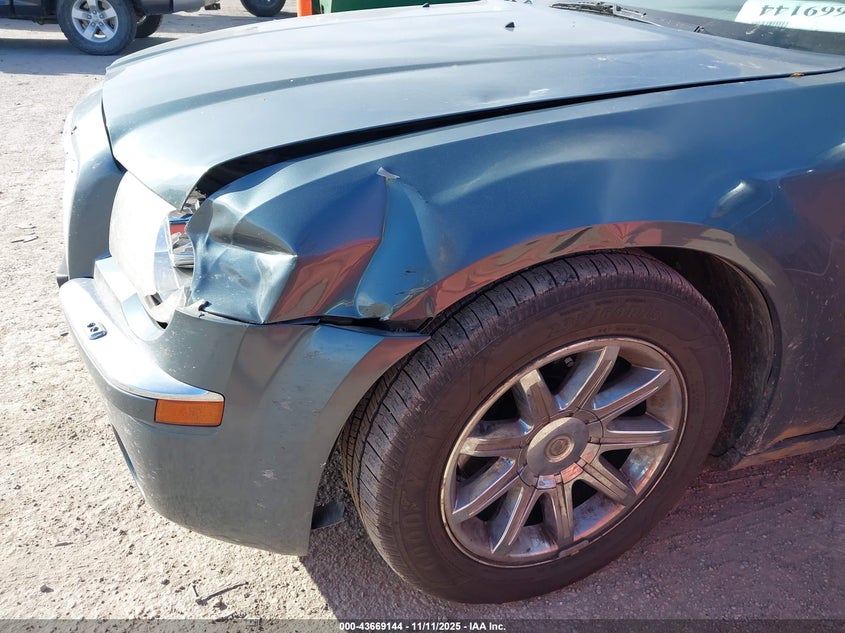 2006 Chrysler 300C VIN: 2C3LA63H46H290749 Lot: 43669144