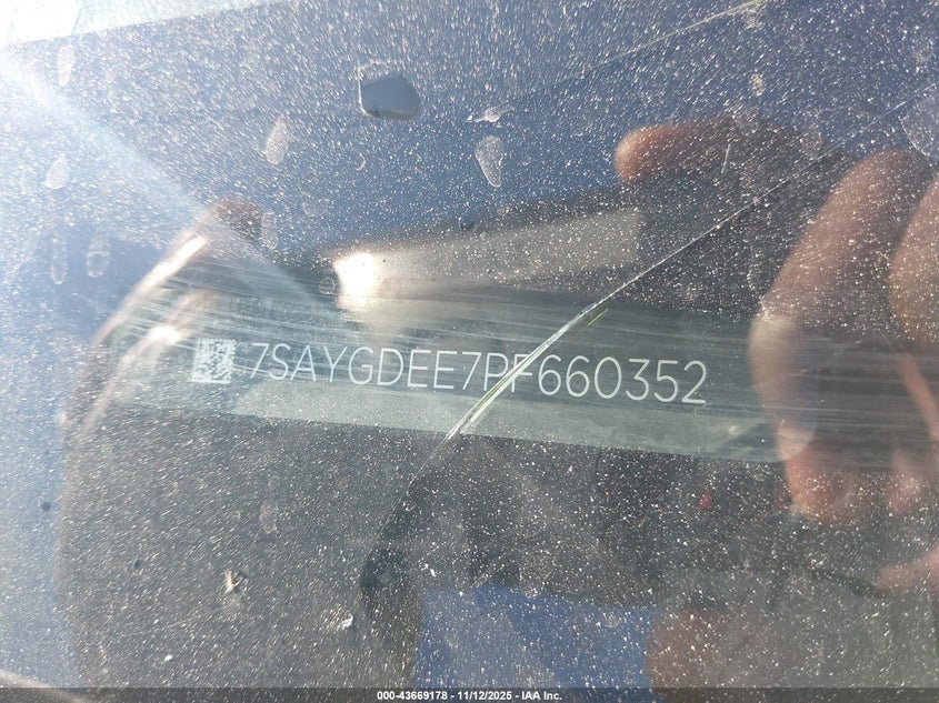 2023 Tesla Model Y Awd/Long Range Dual Motor All-Wheel Drive VIN: 7SAYGDEE7PF660352 Lot: 43669178