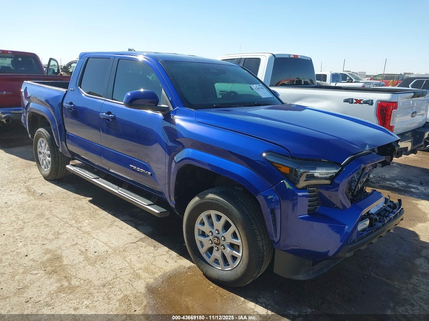 TOYOTA TACOMA SR5