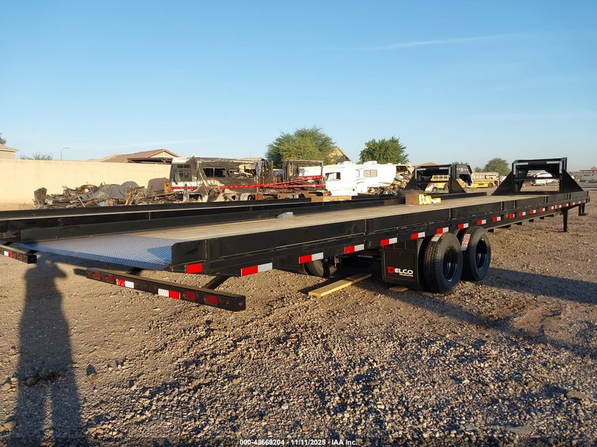 5WWGF4024T6043210 2026   photo no. 4
