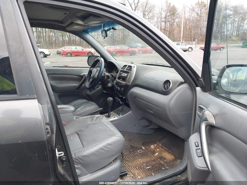 JTEHH20VX36075014 2003 TOYOTA RAV 4 photo no. 5