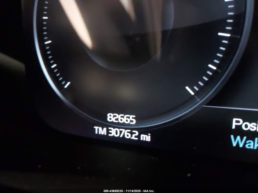 2020 Volvo Xc40 T5 Momentum VIN: YV4162UK0L2249186 Lot: 43669230