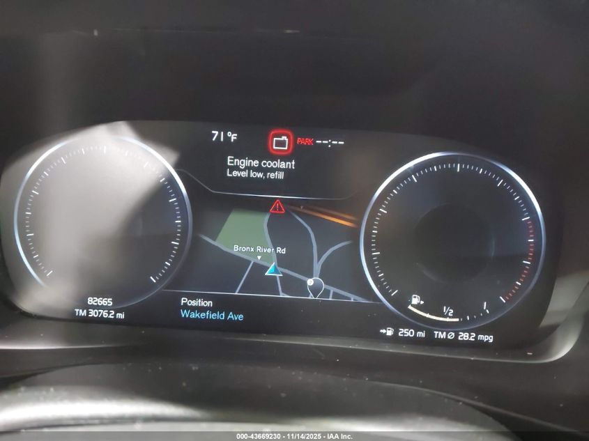 2020 Volvo Xc40 T5 Momentum VIN: YV4162UK0L2249186 Lot: 43669230