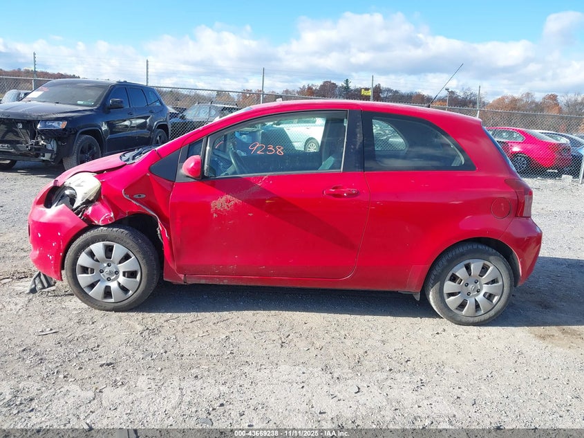 JTDJT923585149624 2008 TOYOTA YARIS photo no. 13