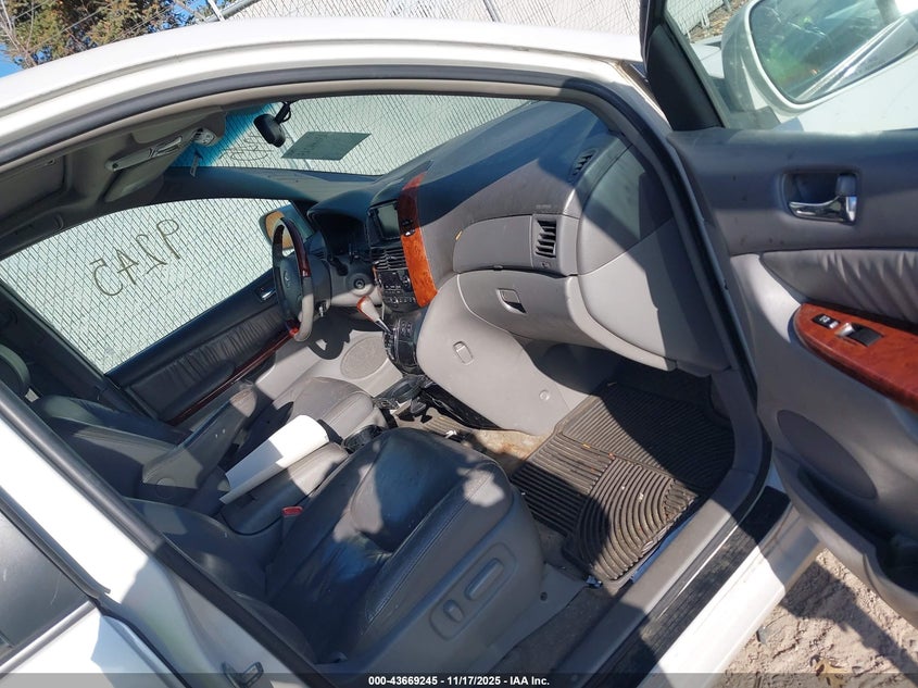 5TDBA22C35S036813 2005 TOYOTA SIENNA photo no. 5
