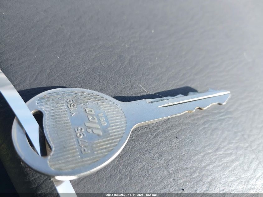 2004 Honda Odyssey Ex-L VIN: 5FNRL18734B094601 Lot: 43669260