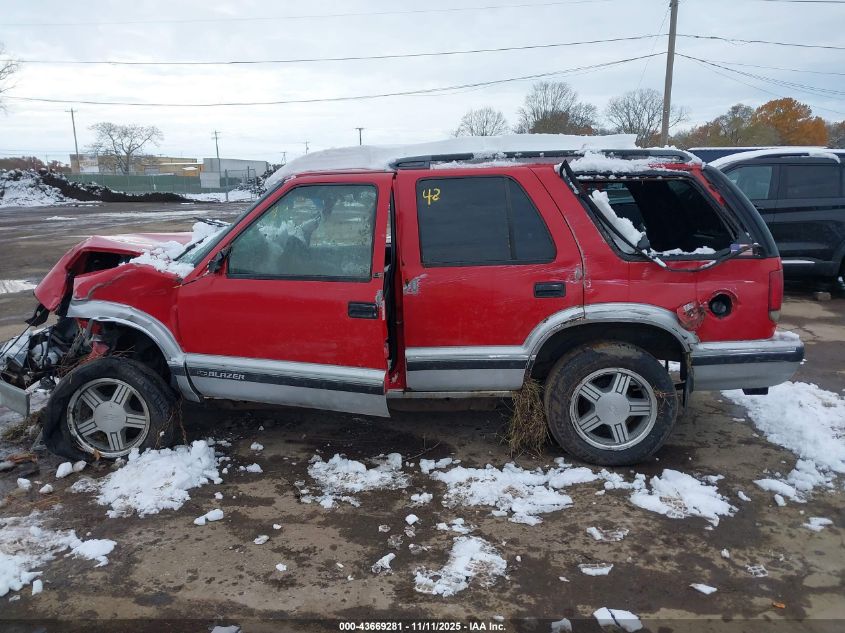 1997 Chevrolet Blazer Ls VIN: 1GNDT13WXV2104481 Lot: 43669281