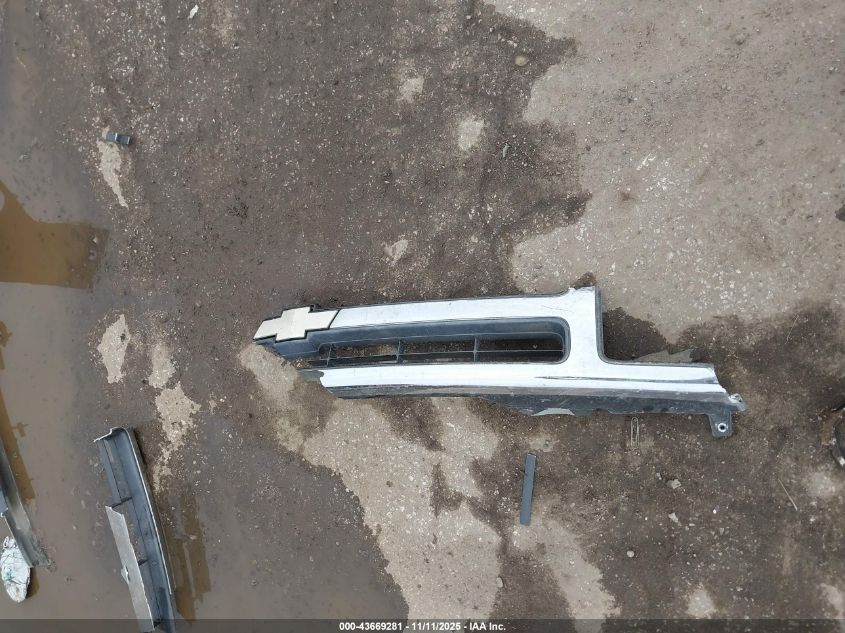 1997 Chevrolet Blazer Ls VIN: 1GNDT13WXV2104481 Lot: 43669281