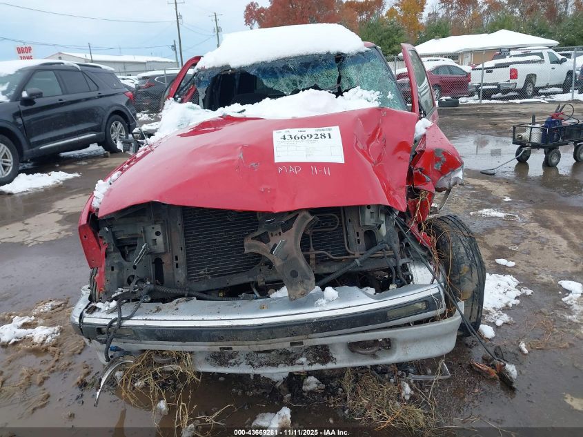 1997 Chevrolet Blazer Ls VIN: 1GNDT13WXV2104481 Lot: 43669281