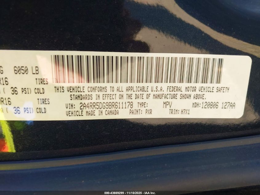 2011 Chrysler Town & Country Touring VIN: 2A4RR5DG9BR611178 Lot: 43669299