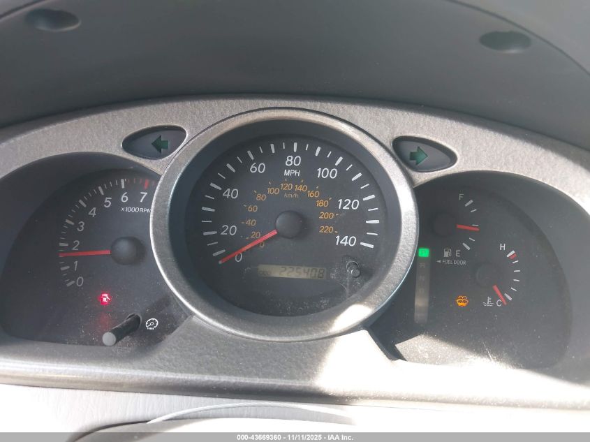 2003 Toyota Highlander V6 VIN: JTEHF21A830111299 Lot: 43669360