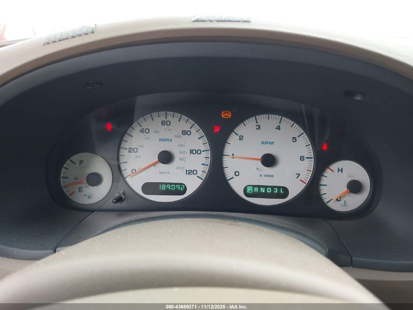 2001 Dodge Caravan Sport VIN: 1B4GP45391B131323 Lot: 43669371